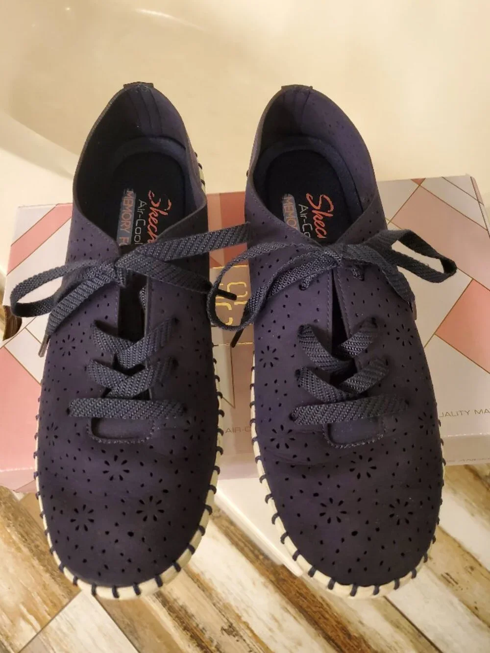 Sketchers Casual Lace Up Sneakers Navy Size 7.5M
